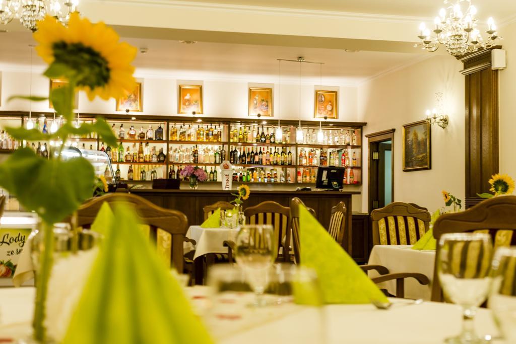 Hotel - Restauracja Platan Sędziszów Małopolski 외부 사진