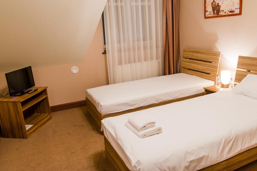 Hotel - Restauracja Platan Sędziszów Małopolski 외부 사진